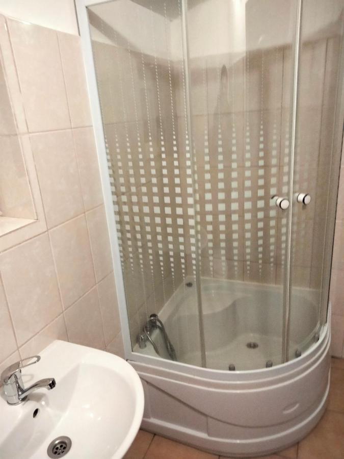 Casa Piscul Lupului Villa Pucioasa Ngoại thất bức ảnh