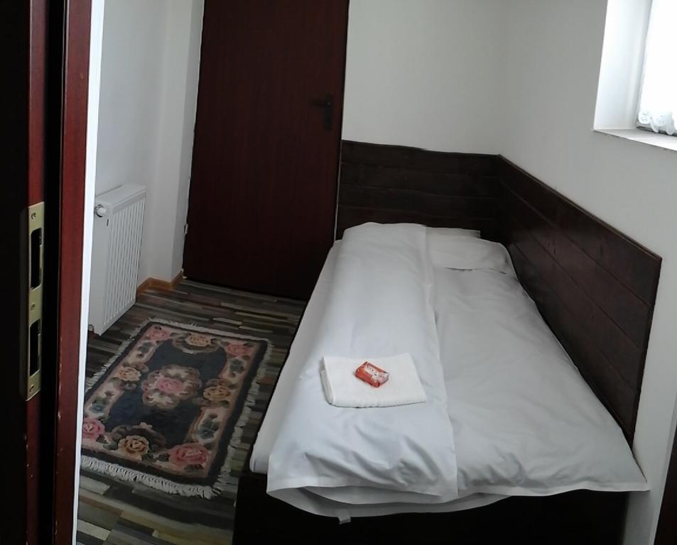 Casa Piscul Lupului Villa Pucioasa Ngoại thất bức ảnh